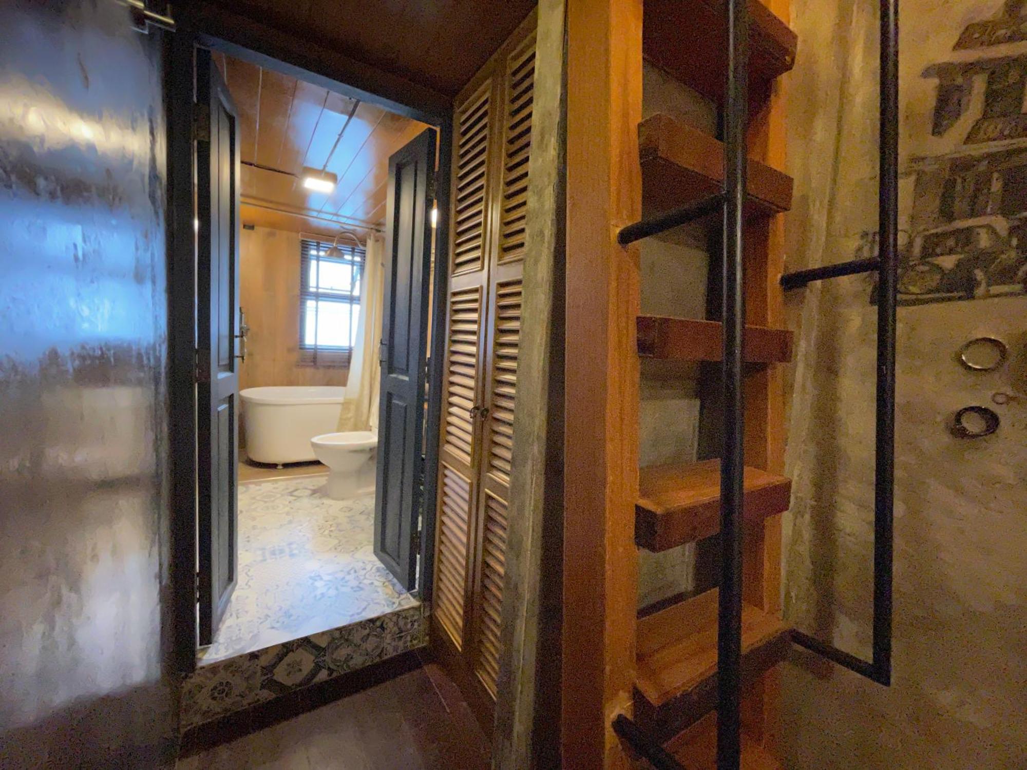 Central Old Town Cottage 방콕 외부 사진